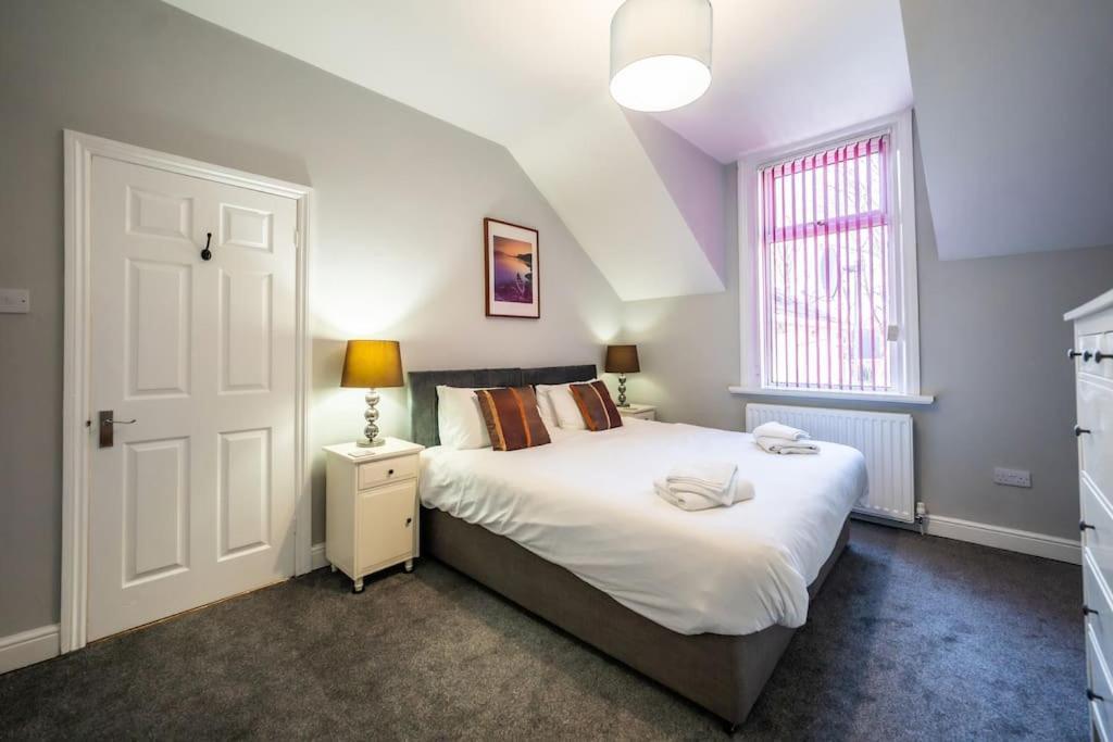 Cosy And Convenient Sunderland Apartment Exterior foto